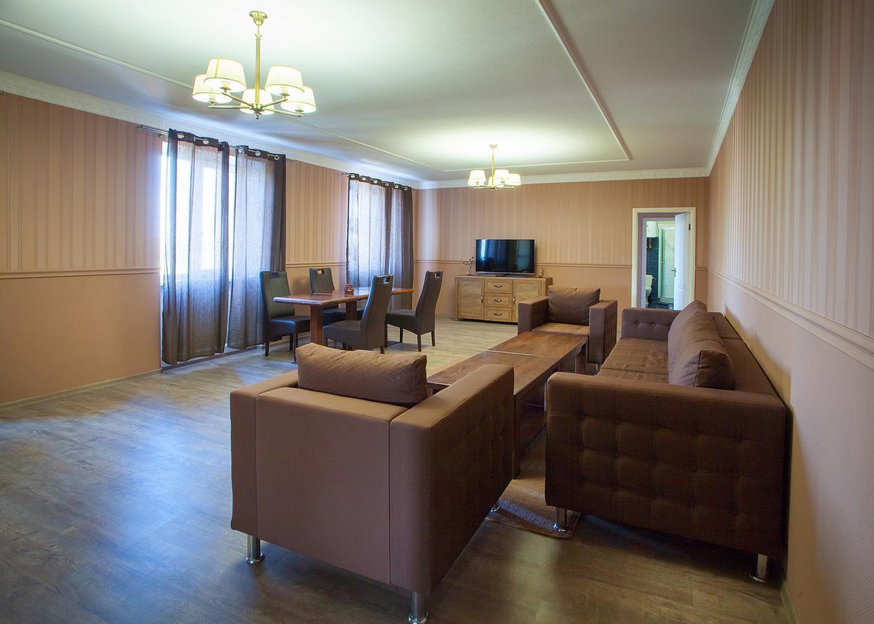 Fazenda Hotell Sumy Exteriör bild