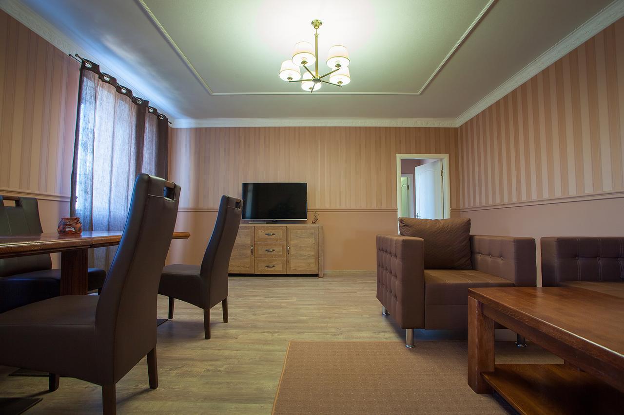 Fazenda Hotell Sumy Exteriör bild